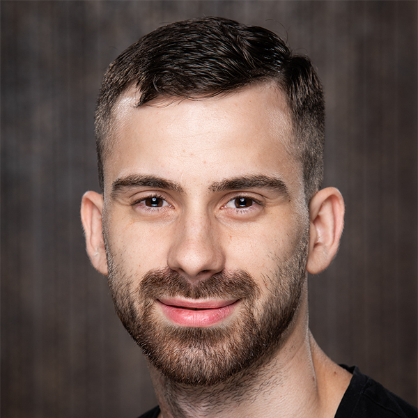 Tóth Krisztián
