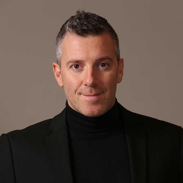 Velekei László